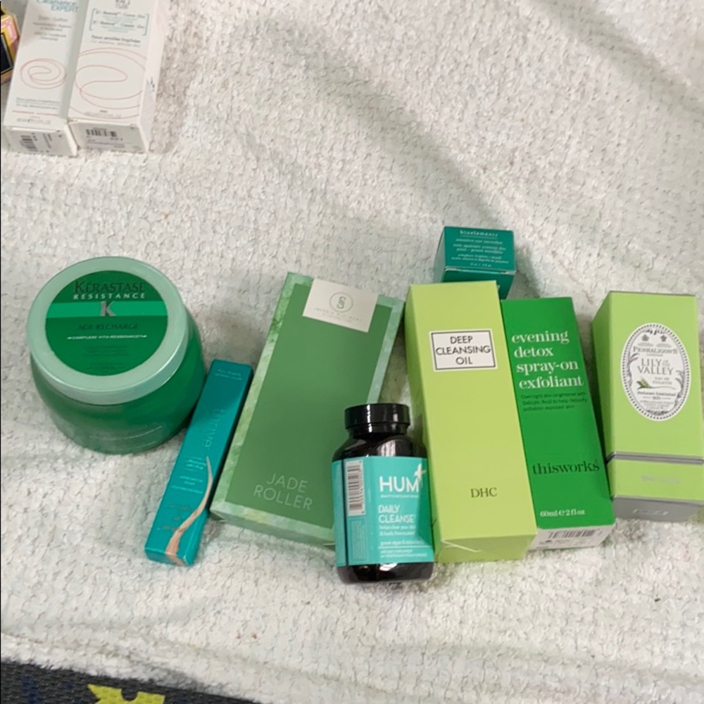Green Logo Set Display Boxes